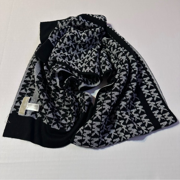 Michael Kors Scarf Black Silver Metallic MK Logo Monogram Designer - Picture 8 of 12